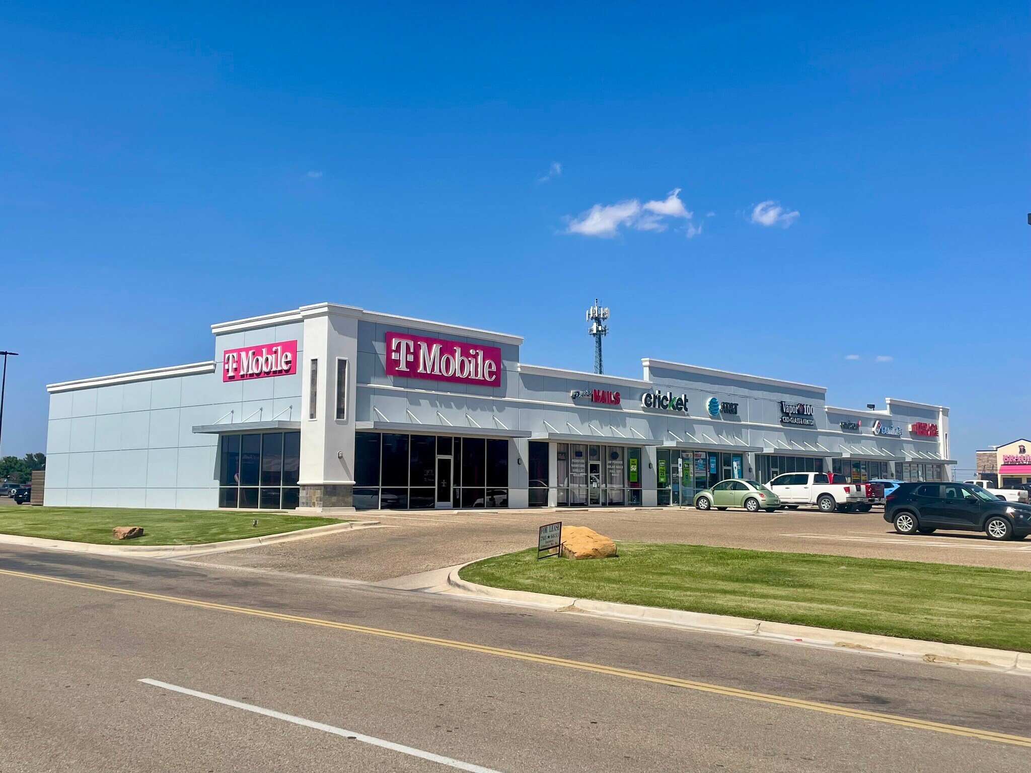 409 E Hwy 114, Levelland, TX for Rent