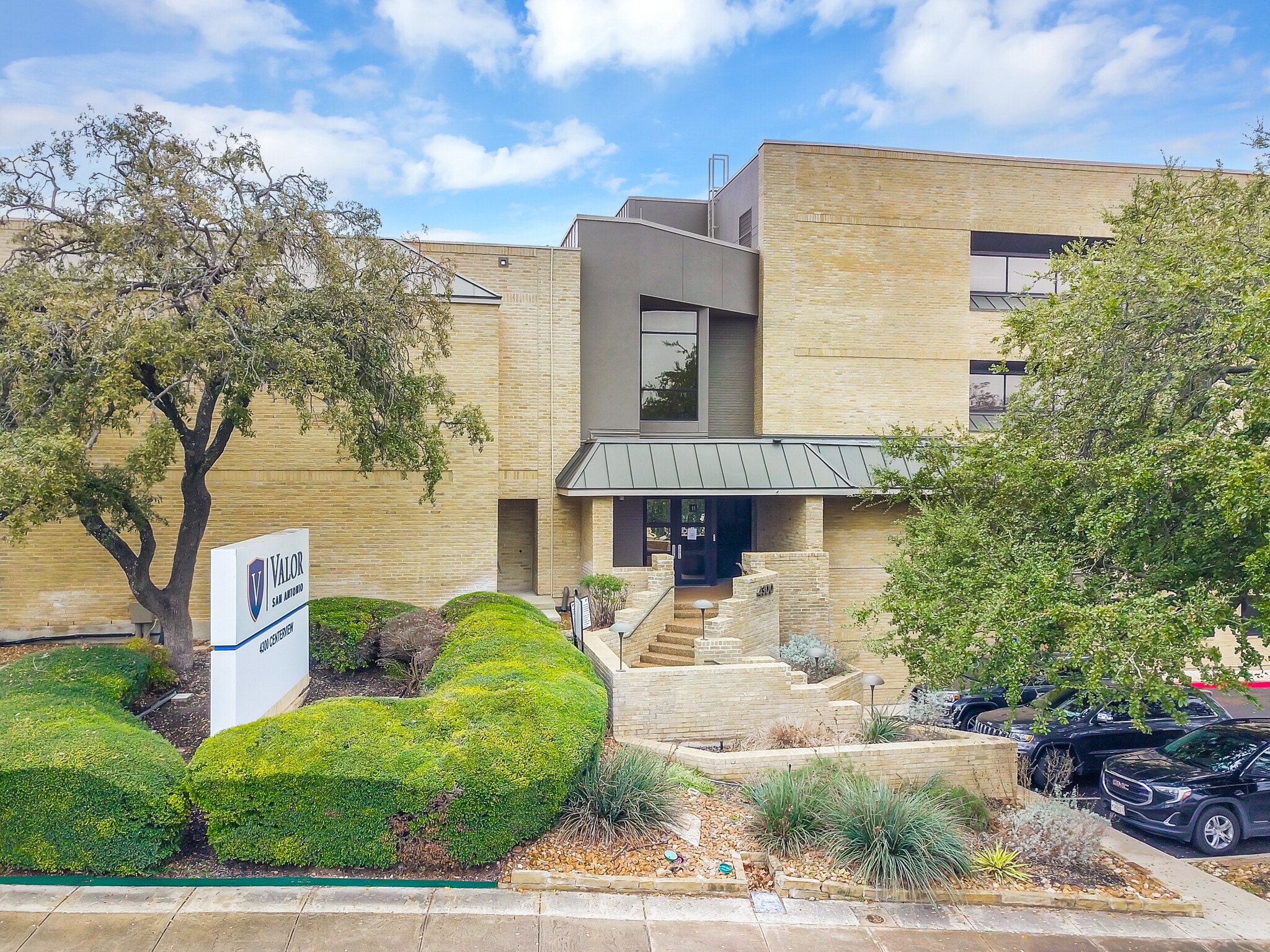 4300 Centerview, San Antonio, TX for Rent