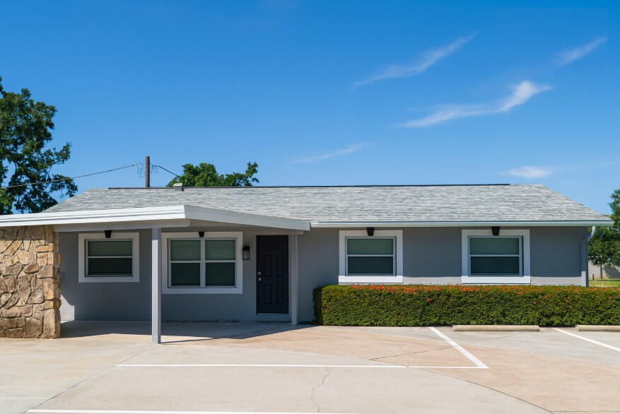 5113 Memorial Hwy, Tampa, FL for Rent