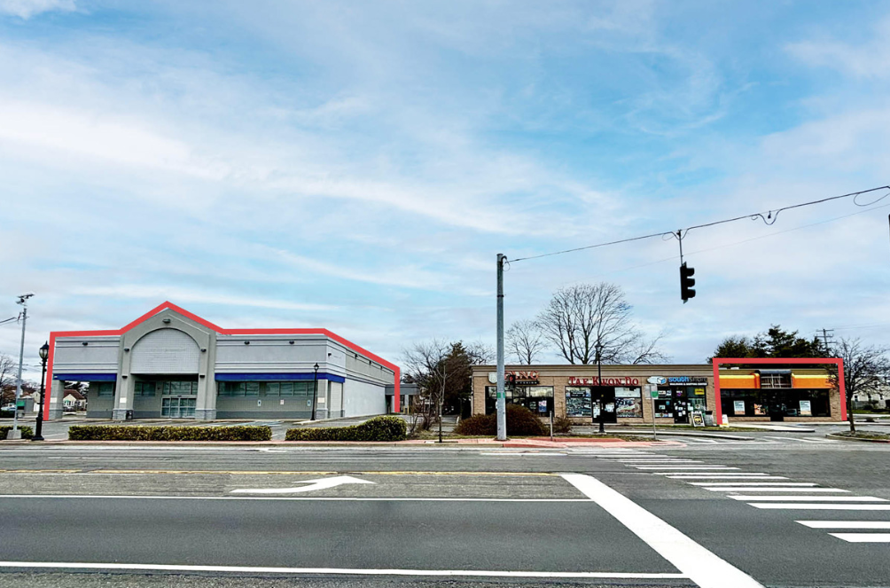 901-925 Montauk Hwy, Copiague, NY for Rent