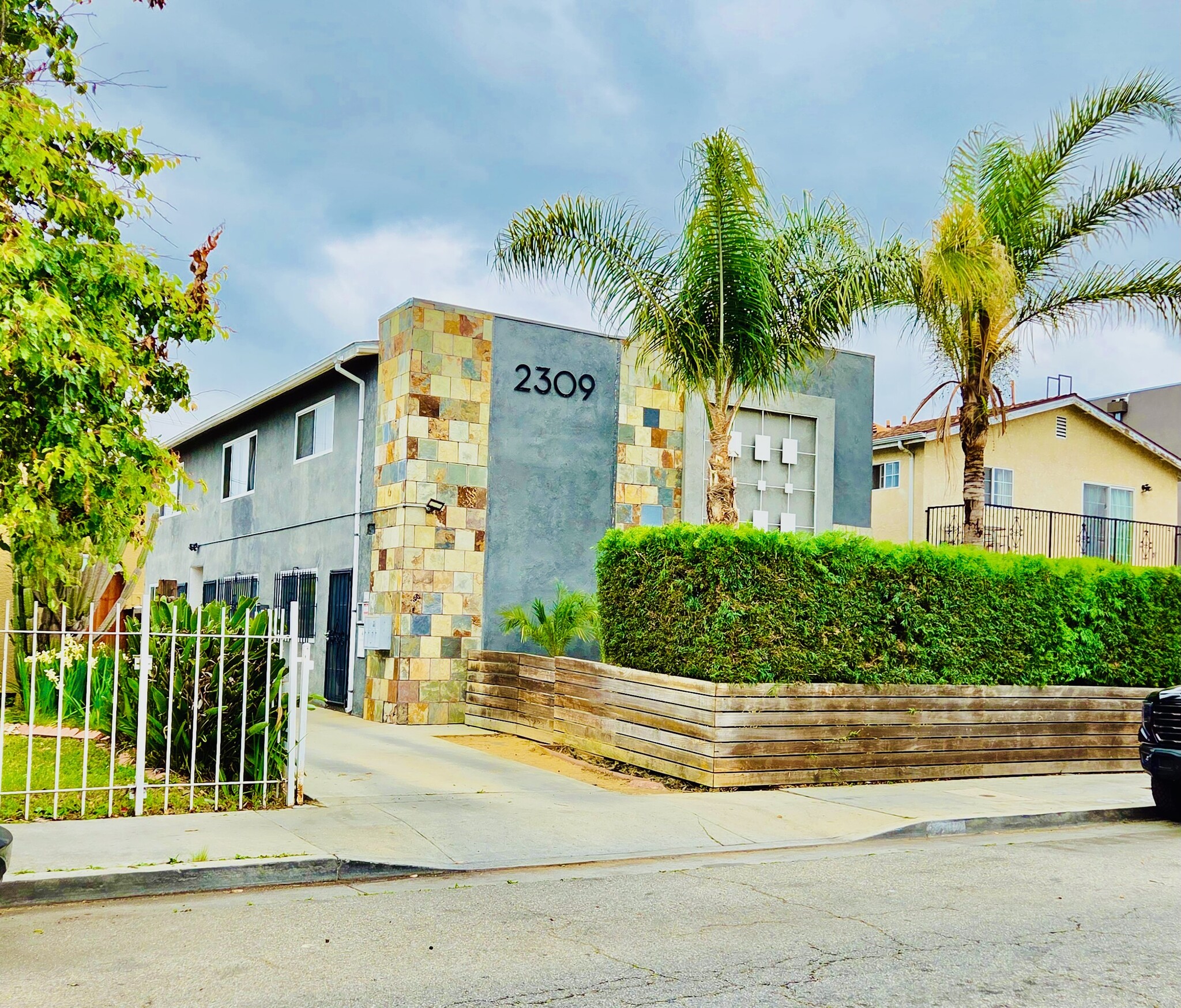 2309 Hauser Blvd, Los Angeles, CA for Sale
