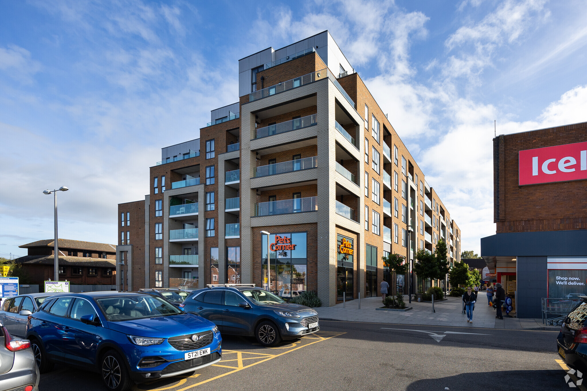 Queens Walk, East Grinstead, WSX for Rent