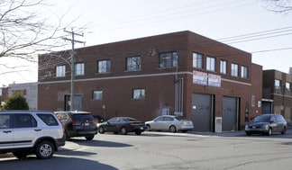 Montréal, QC Warehouse - 10066 Av Linton