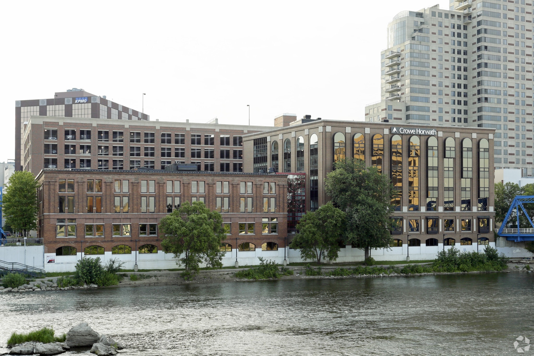 85 Campau Ave NW Grand Rapids, MI 49503 Office Property for Lease on