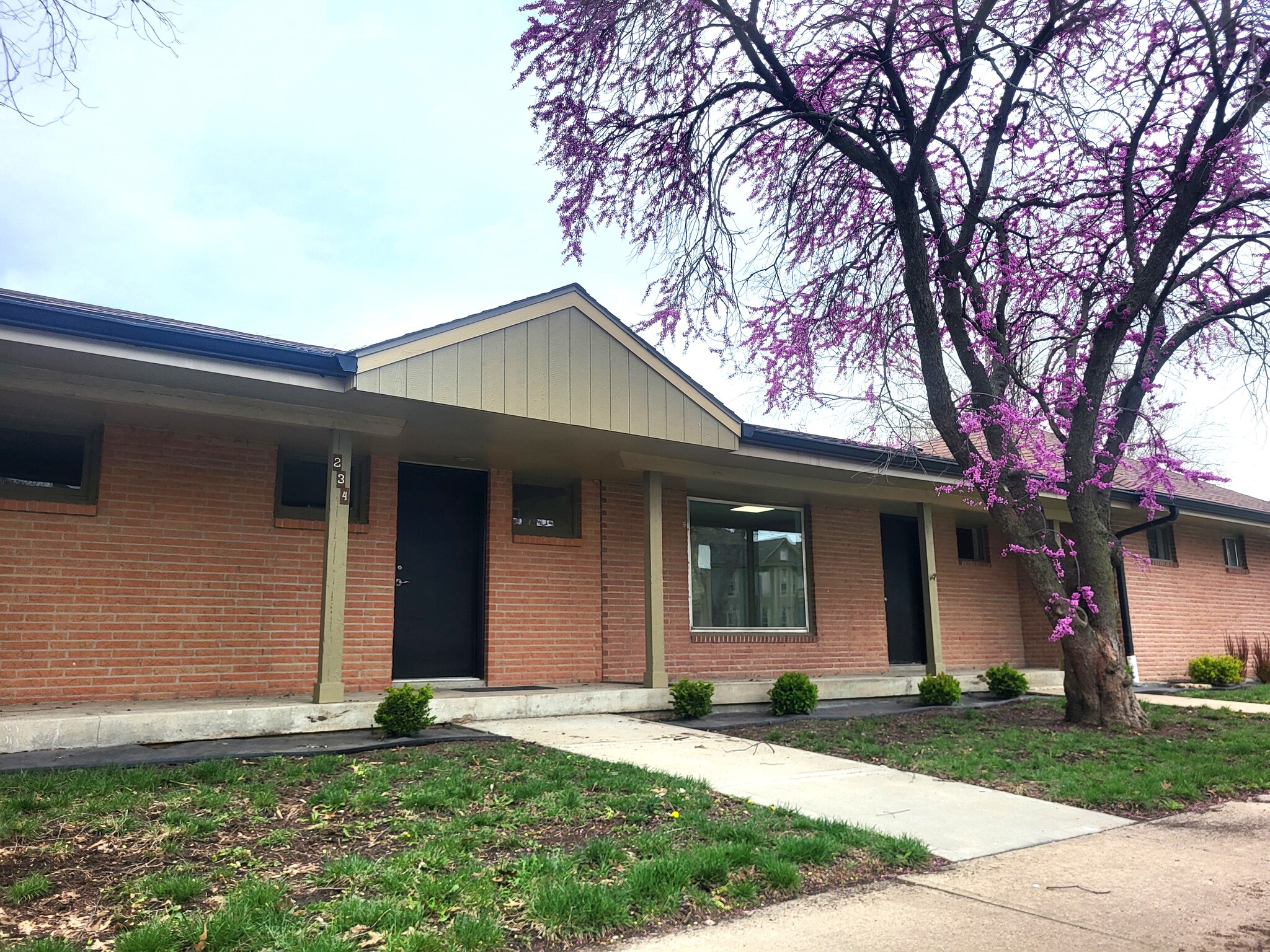 234 S Cherry St, Olathe, KS for Rent
