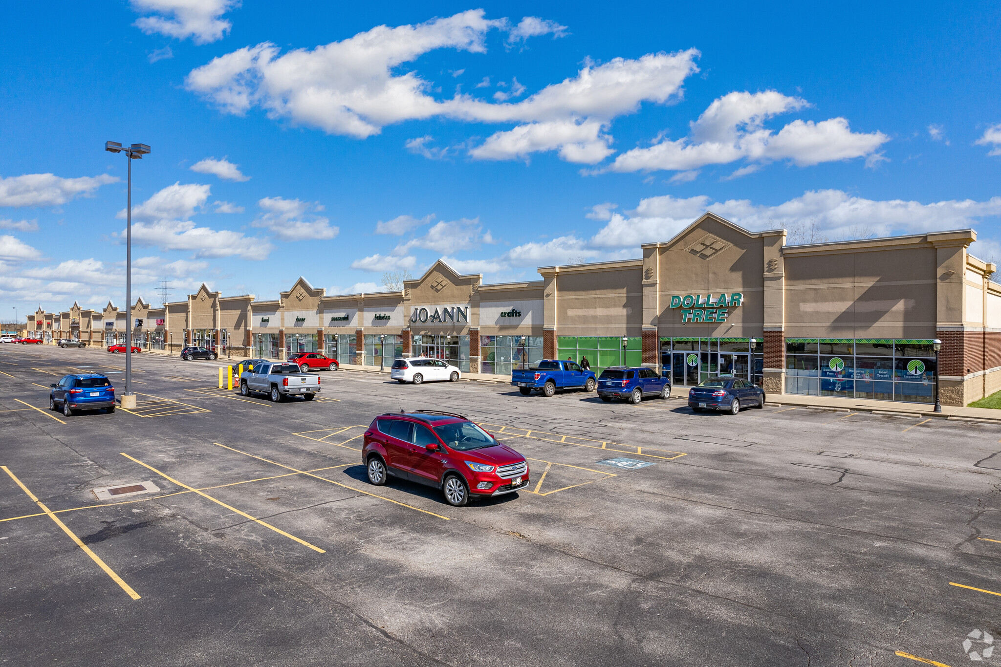 712-814 Crossings Rd, Sandusky, OH for Rent