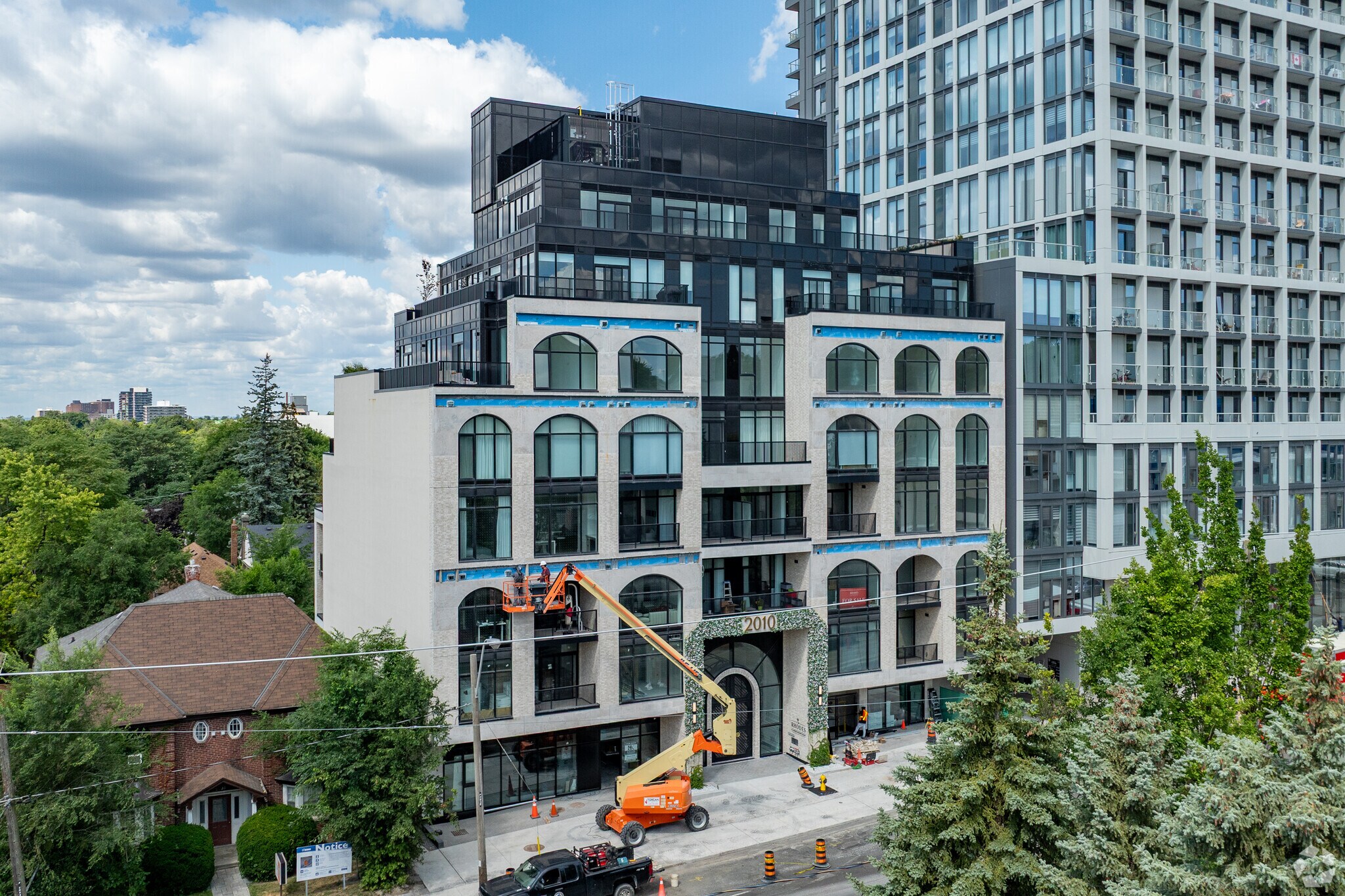 2010 Bathurst St, Toronto, ON for Sale