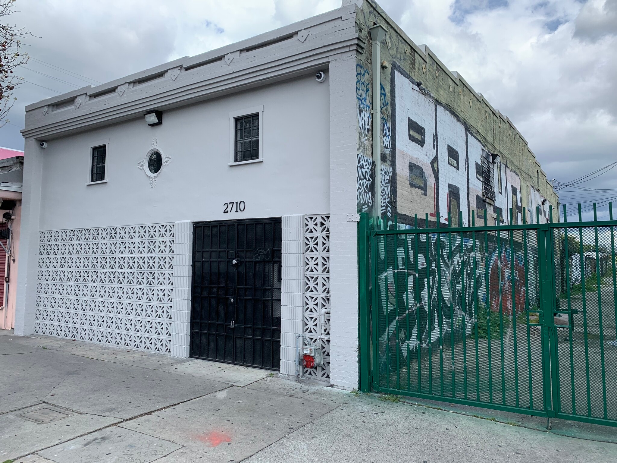 2710 S San Pedro, Los Angeles, CA for Rent
