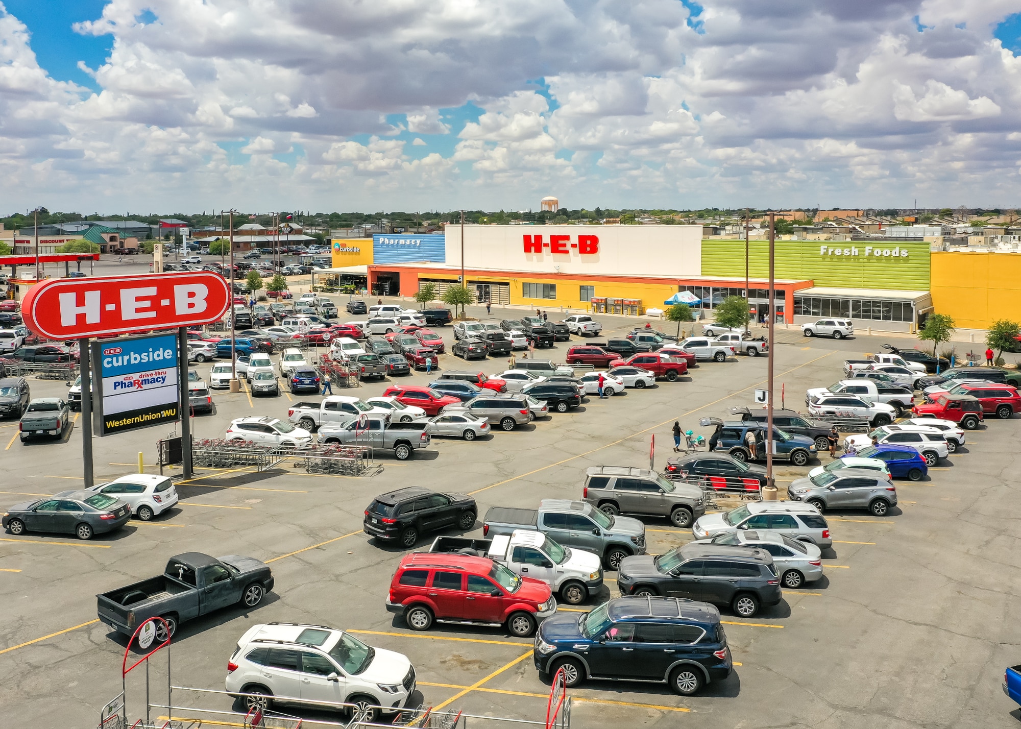 3801-3909 E 42nd St, Odessa, TX for Sale