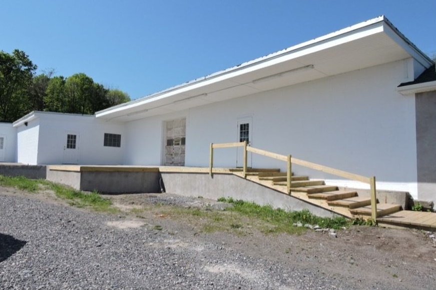 4866 W Seneca Tpke, Syracuse, NY for Rent