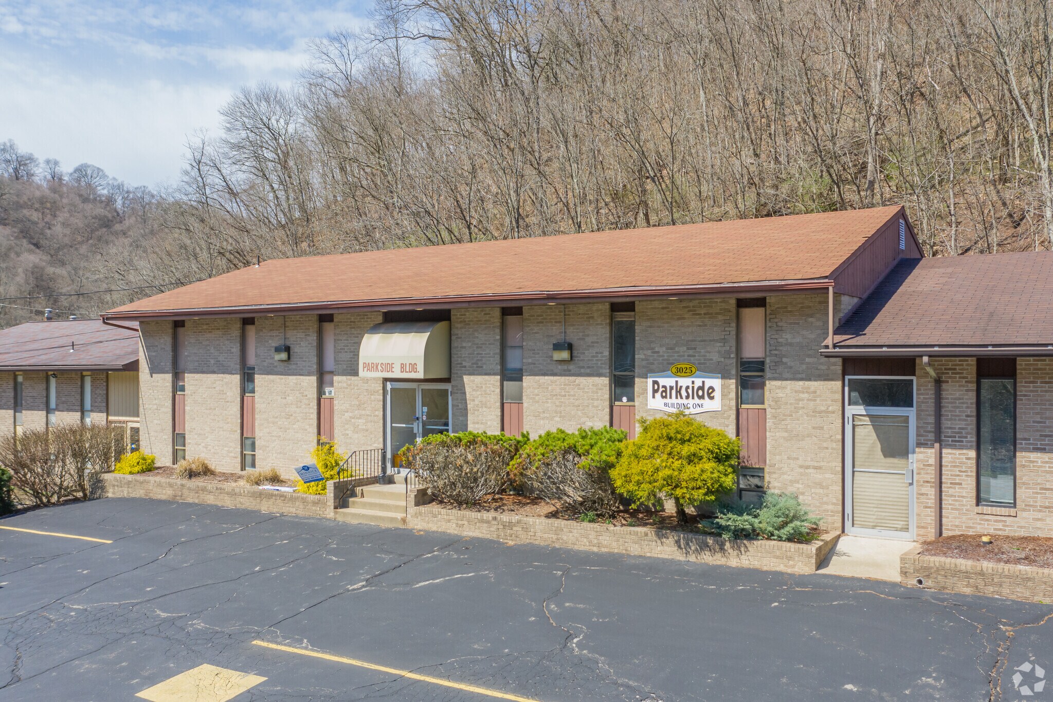 3025 Jacks Run Rd, White Oak, PA for Rent