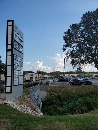 Brandon, FL Office/Retail - 123-195 E Bloomingdale Ave