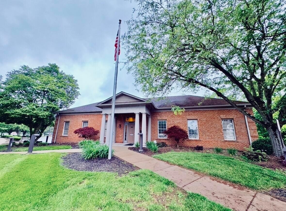 4261 Morse Rd, Columbus, OH for Sale