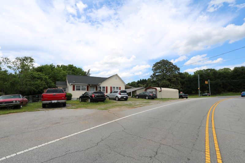 1101 N Main St, Greer, SC for Sale