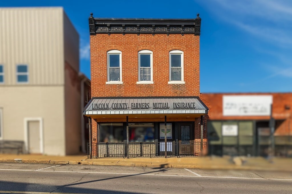 320 Main St, Troy, MO for Sale