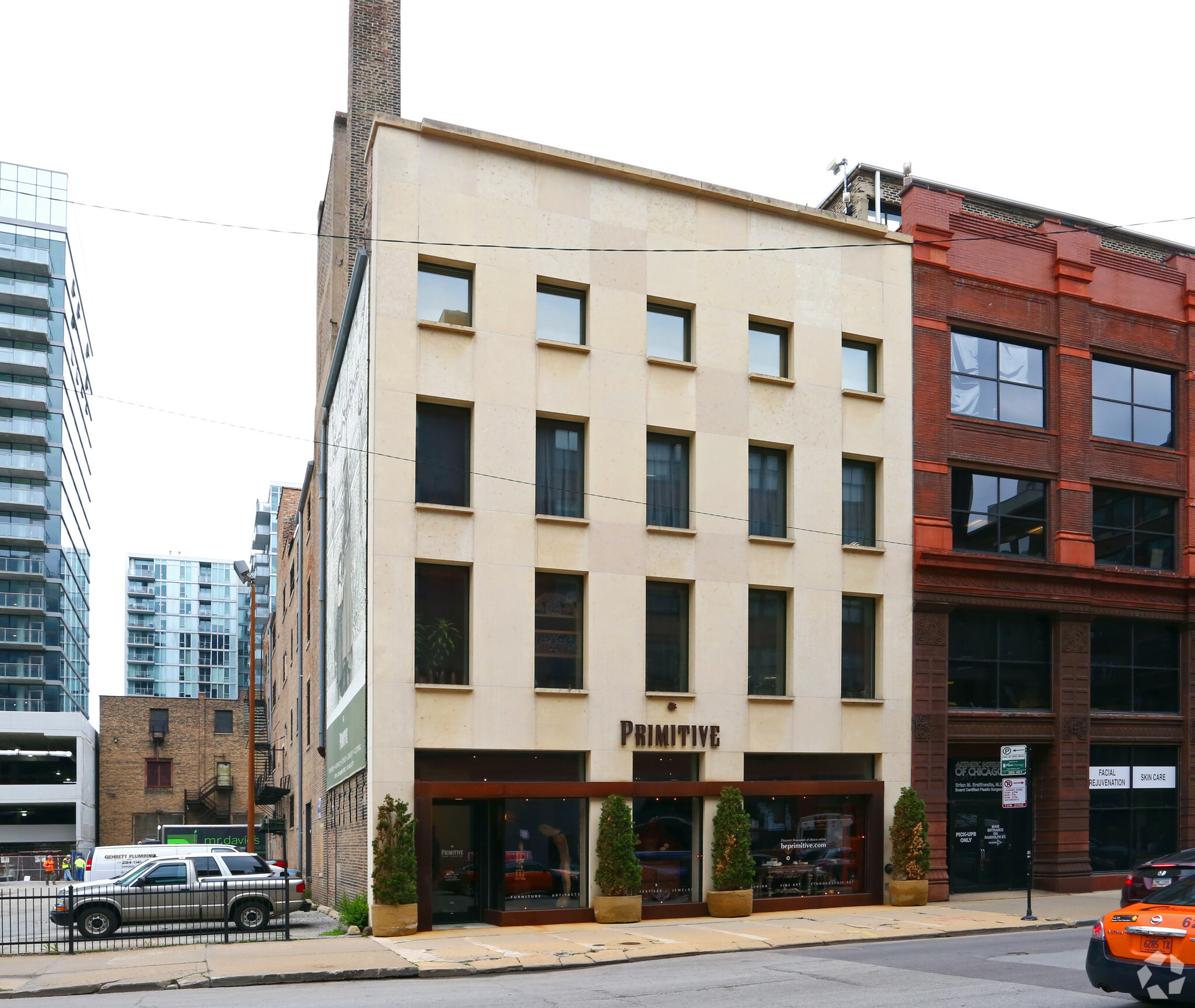 130 N Jefferson St, Chicago, IL for Sale