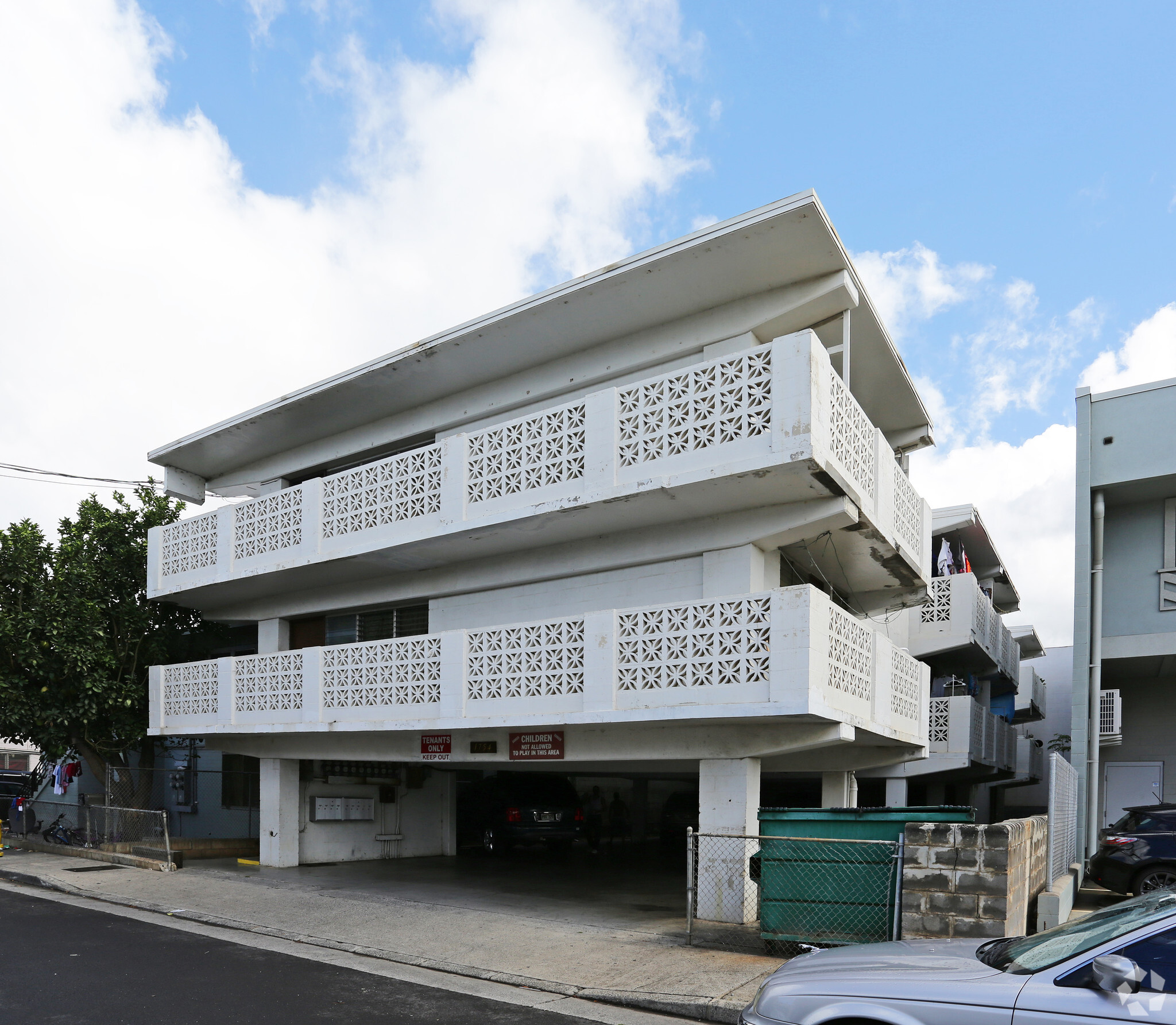1754 Silva St, Honolulu, HI for Sale
