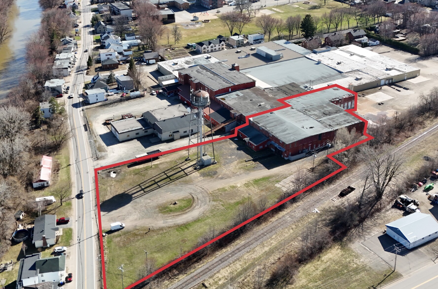 293 Rue Notre-Dame N, Louiseville, QC for Rent