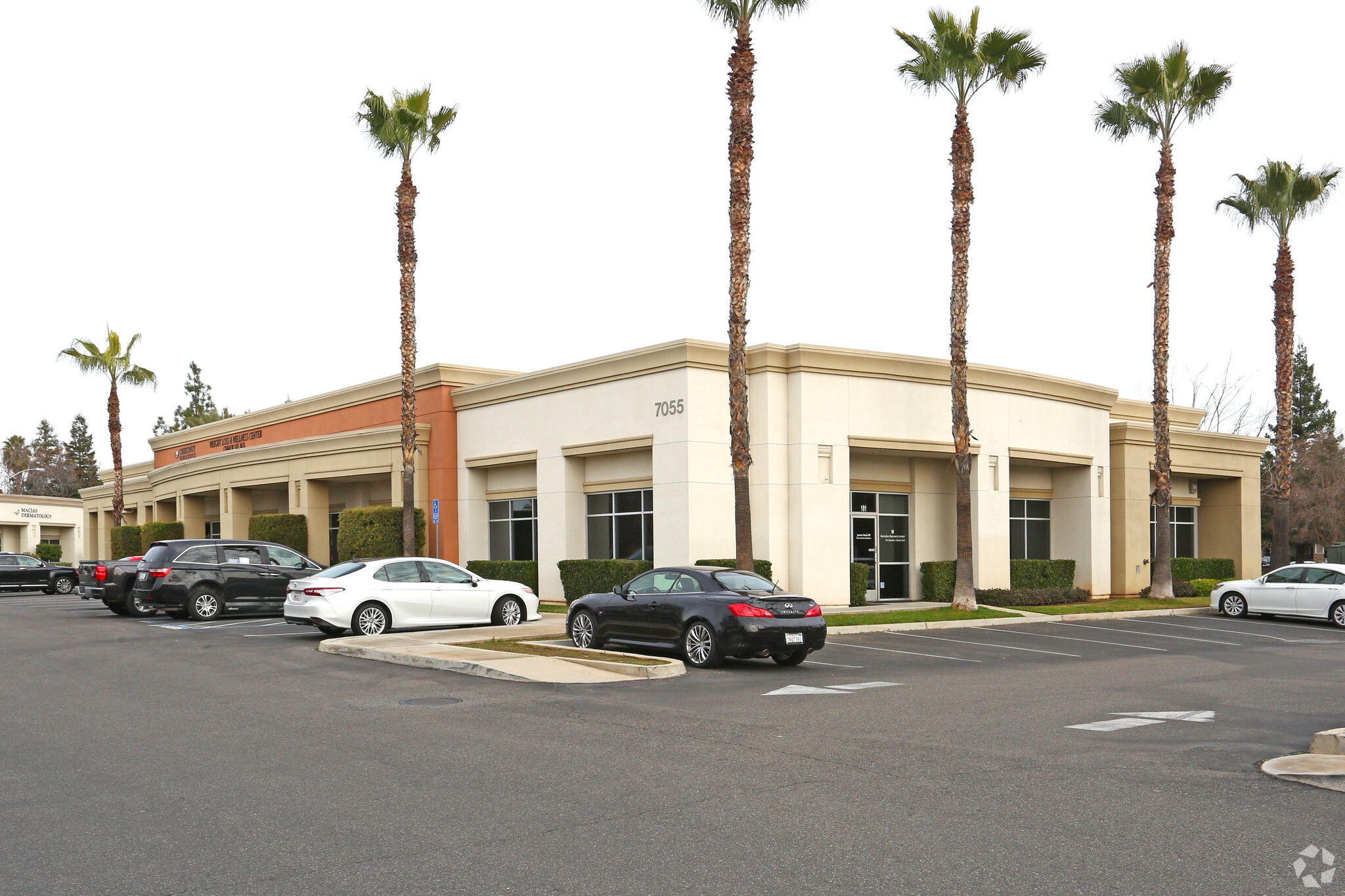 7055 N Chestnut Ave, Fresno, CA for Sale