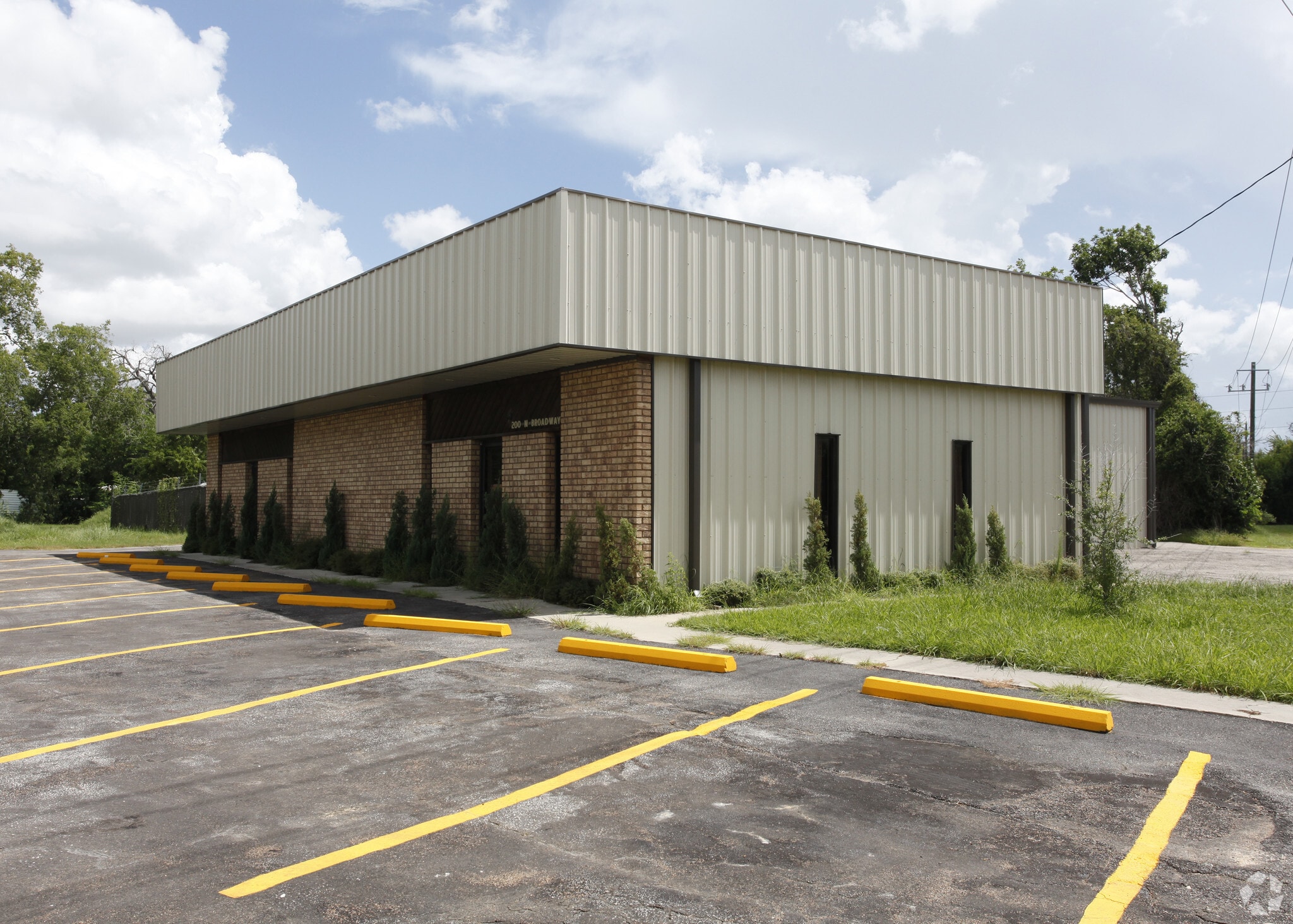 200 N Broadway St, La Porte, TX for Rent
