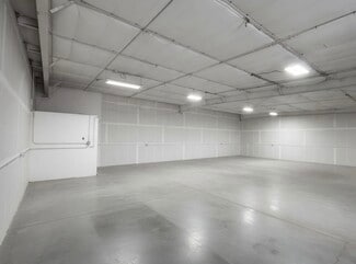 Phoenix, AZ Industrial - 1424-1428 E Broadway Rd