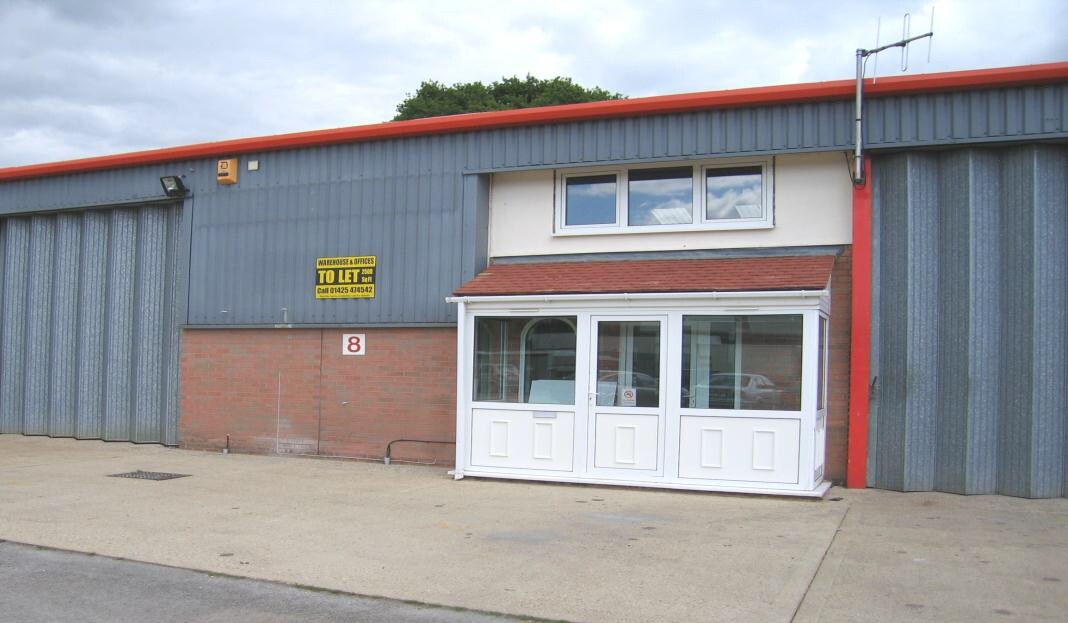 Ringwood Rd, Three Legged Cross, DOR for Rent