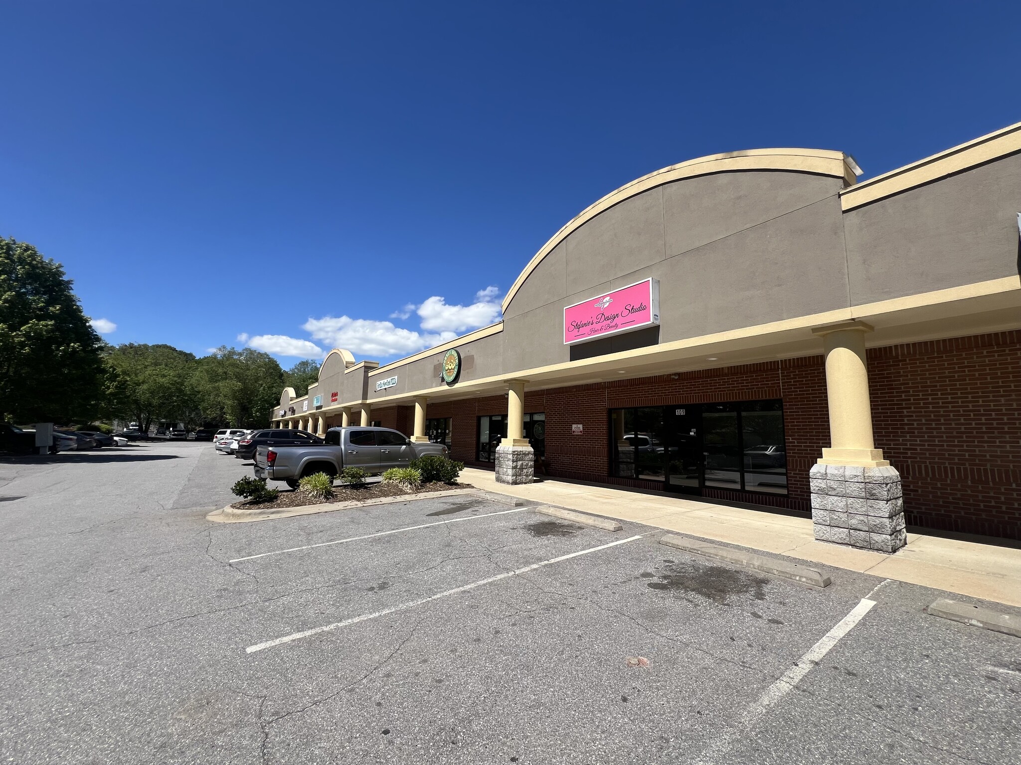 5 Regent Park Blvd, Asheville, NC for Rent