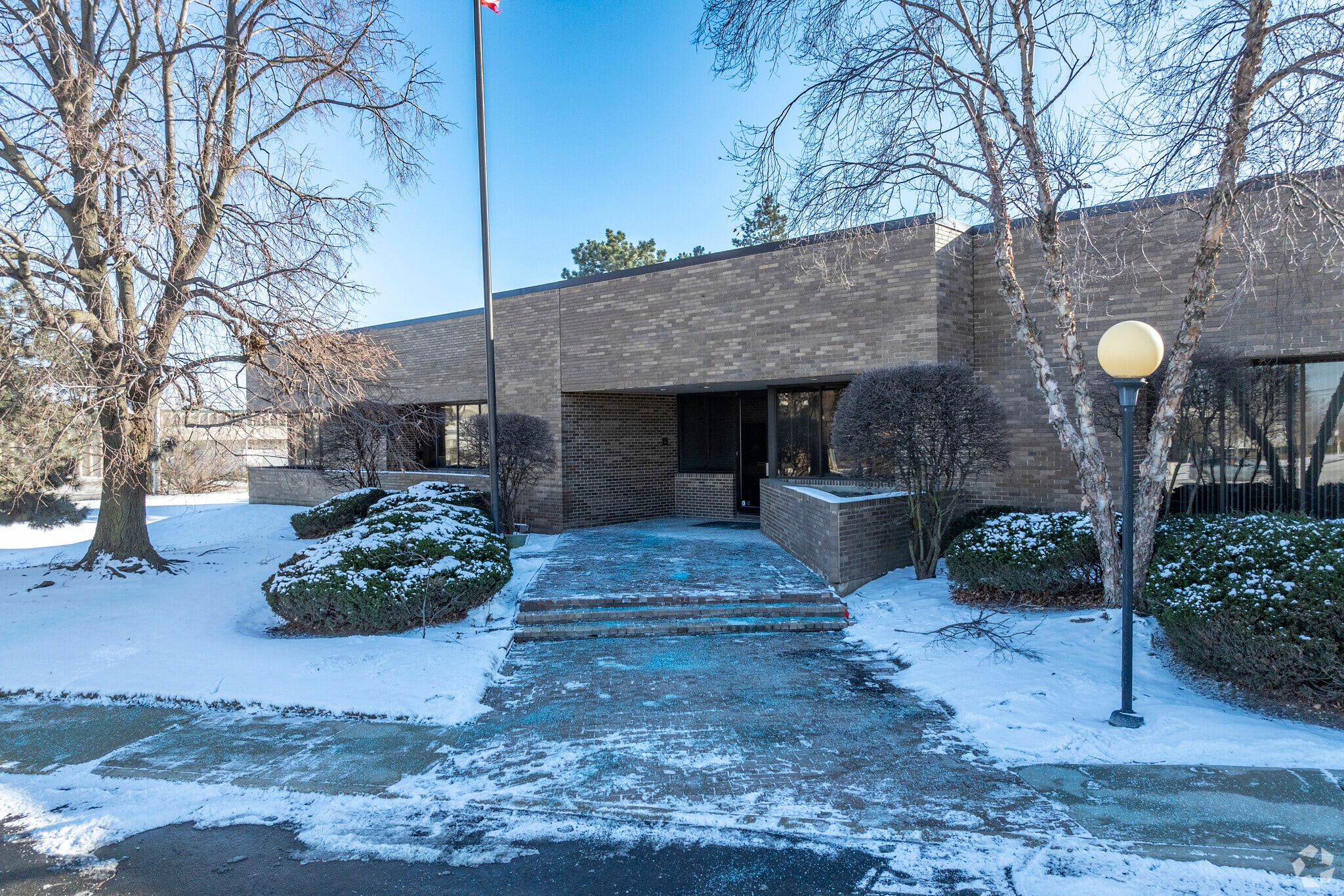 701 Devon Ave, Elk Grove Village, IL for Rent