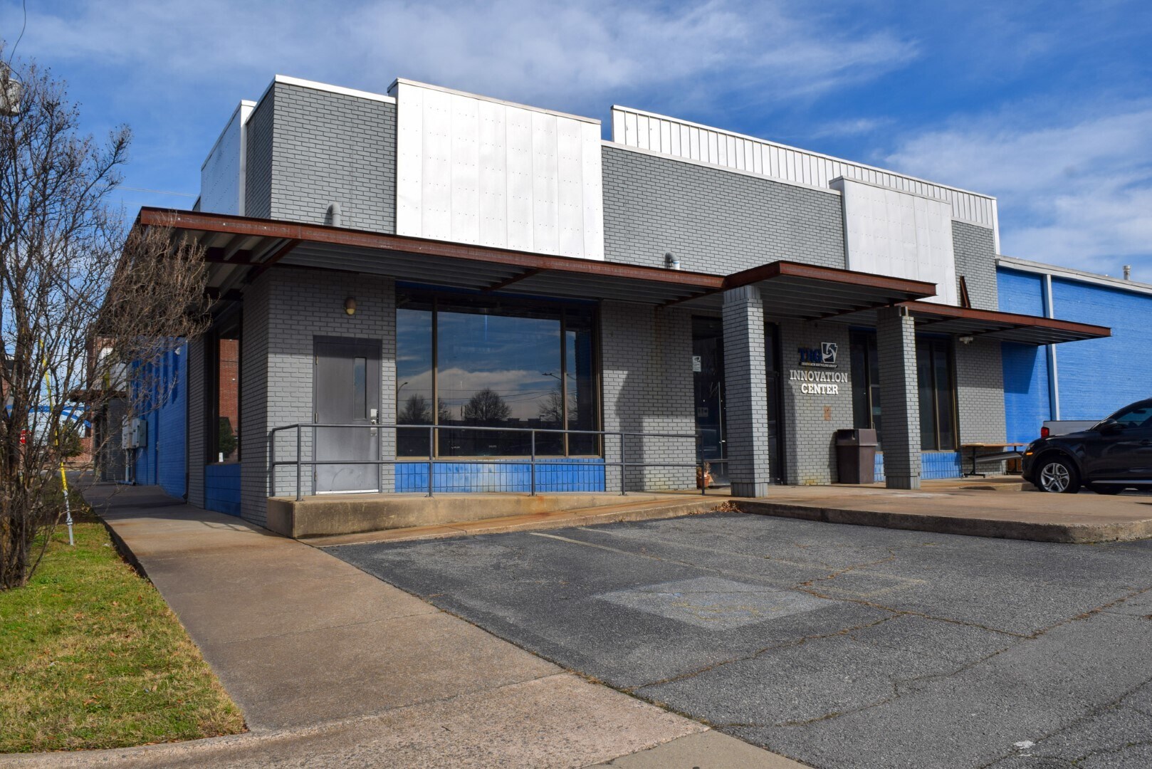 201 E Broadway St, North Little Rock, AR for Rent