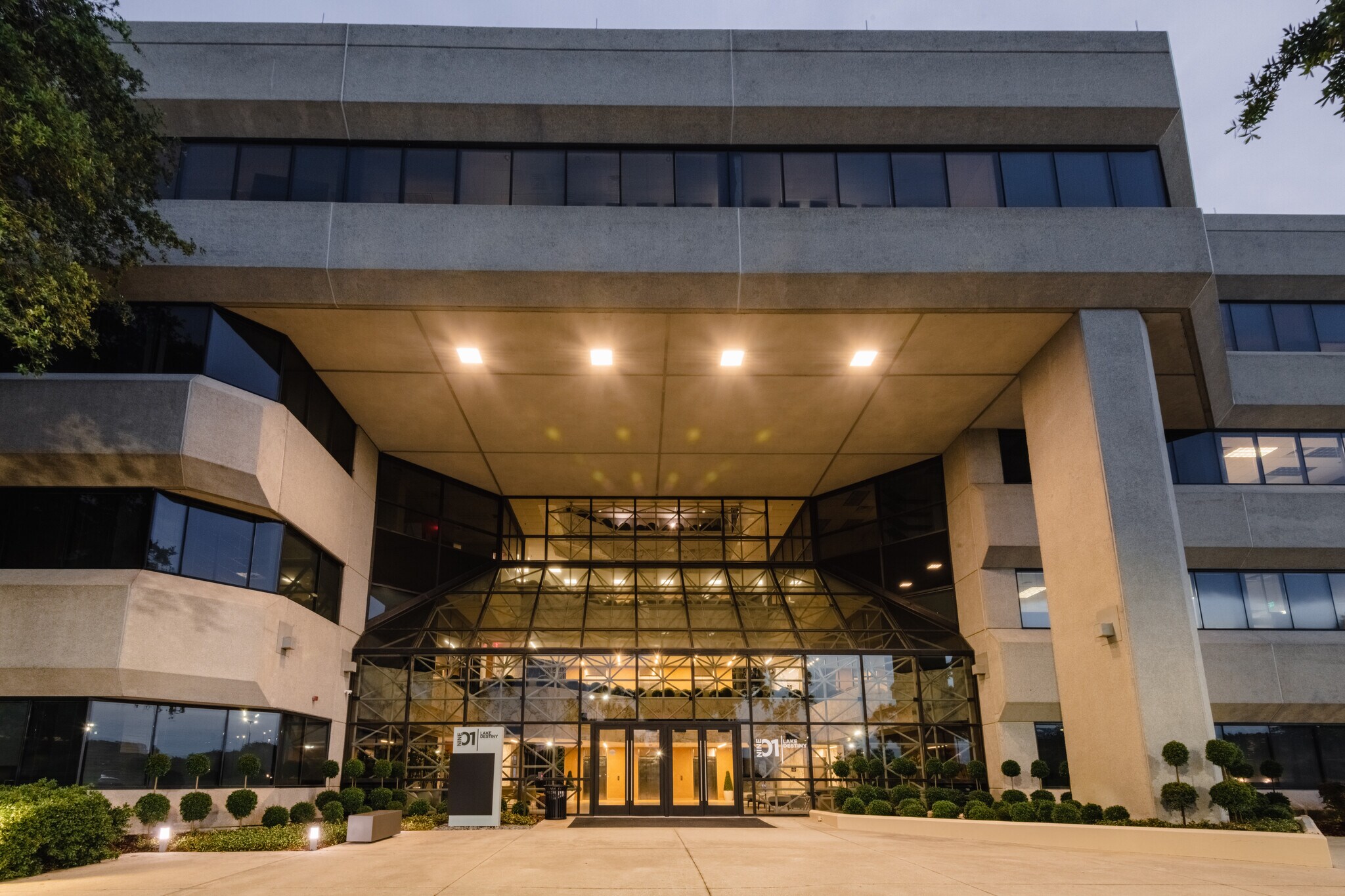 901 North Lake Destiny Rd, Maitland, FL for Rent