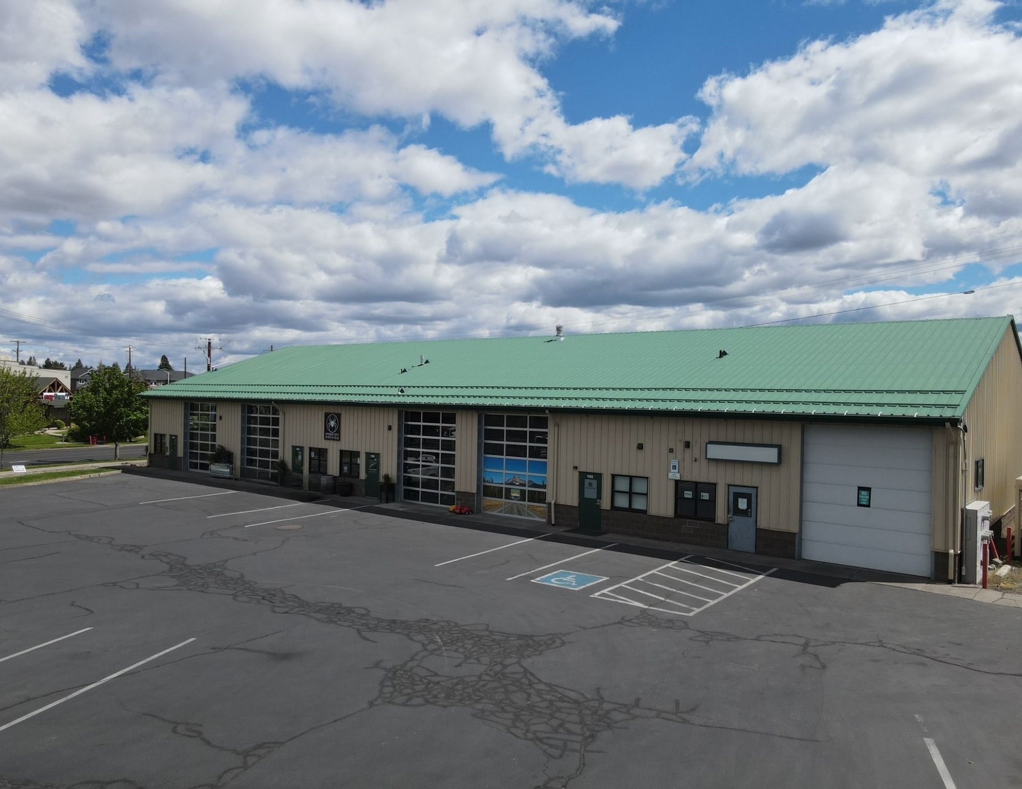 1177 SE 9th St, Bend, OR for Sale