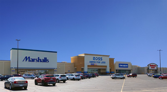 Beaver Dam, WI Retail - 1645 N Spring St