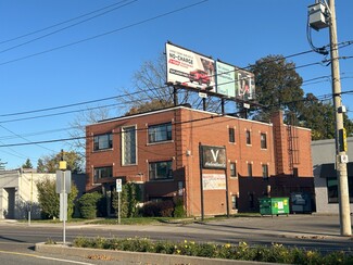 Hamilton, ON Apartments - 832 King St W
