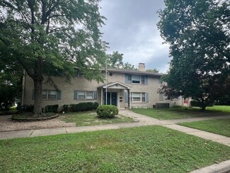 Kankakee, IL Apartments - 786-788 S Wildwood Ave