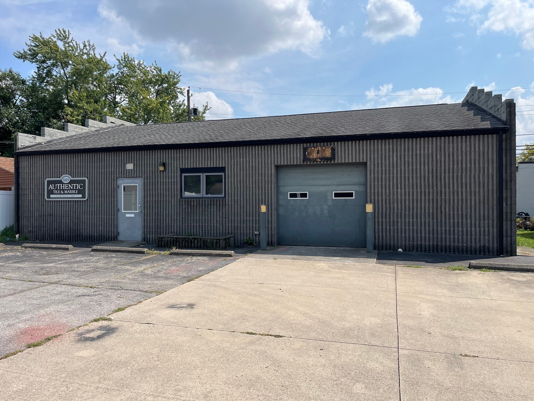 1115 Lawrence Dr, Columbus, OH for Rent