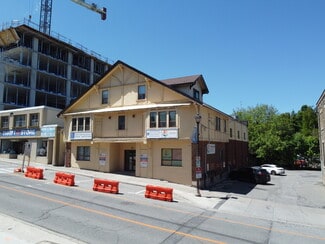 Halton Hills, ON Office/Residential - 72 Mill St