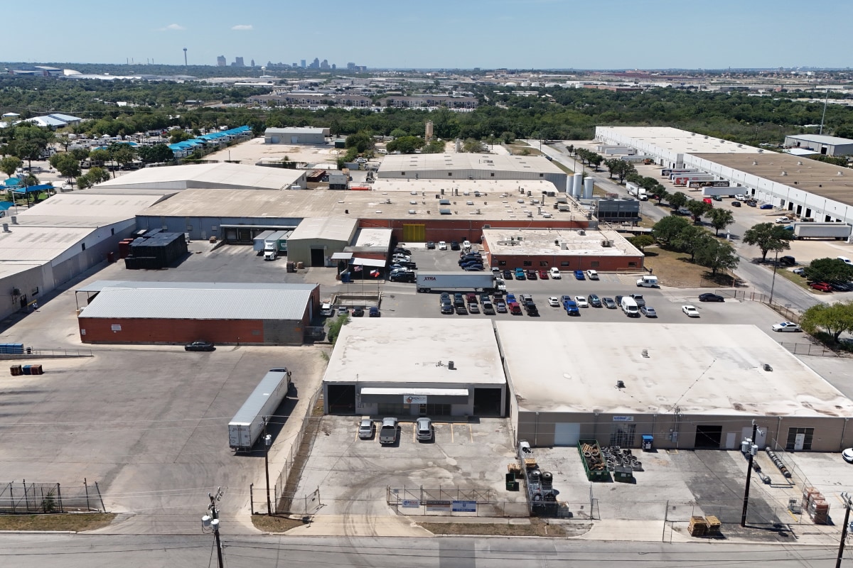 1053 Grubb St, San Antonio, TX for Rent