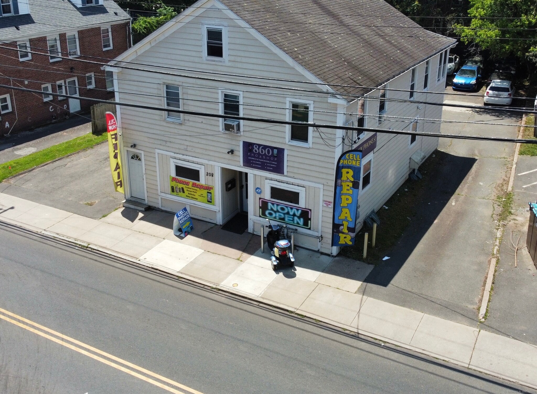 208 Spruce St, Manchester, CT for Sale