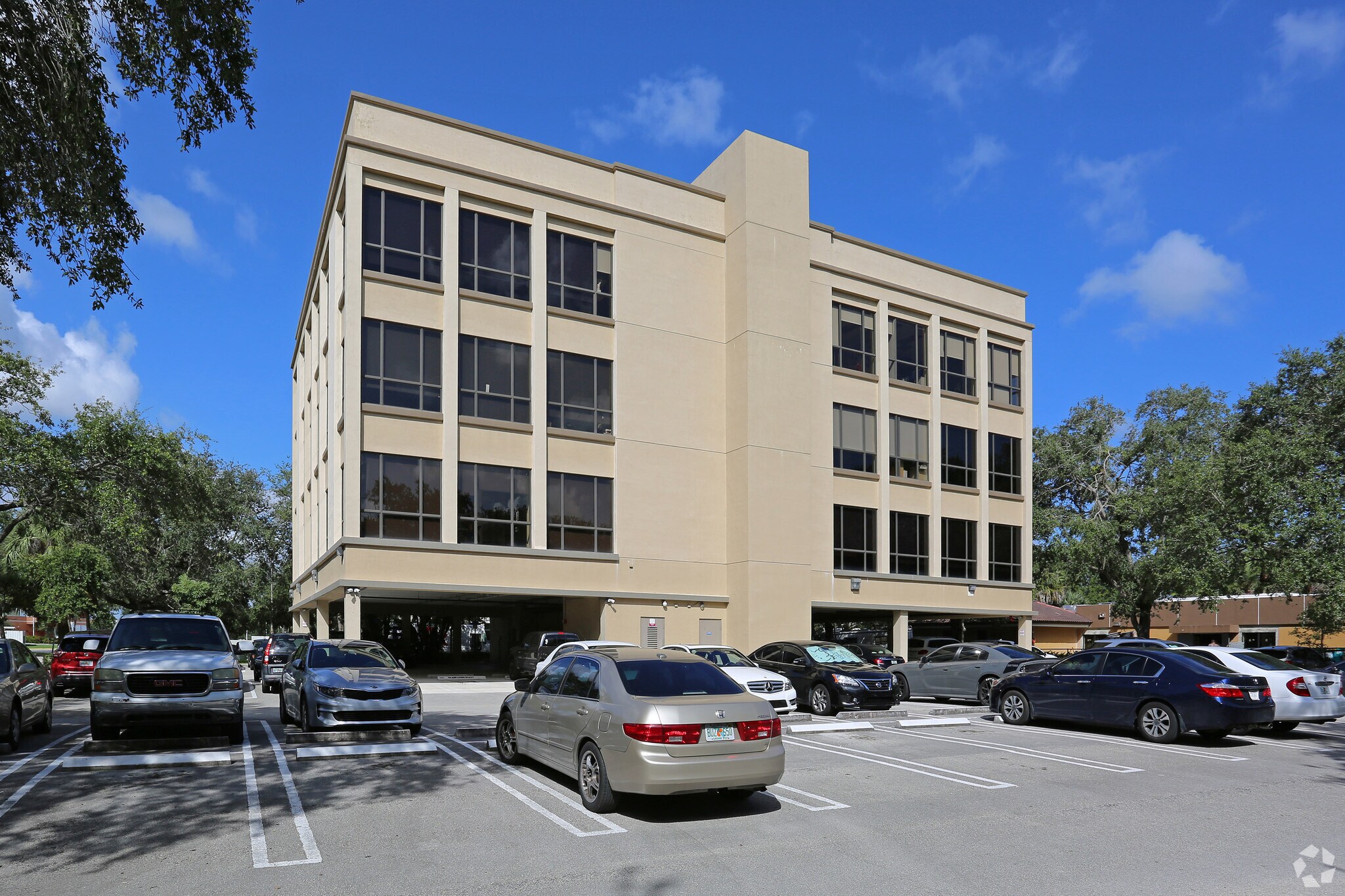 14125 NW 80th Ave, Miami Lakes, FL for Rent