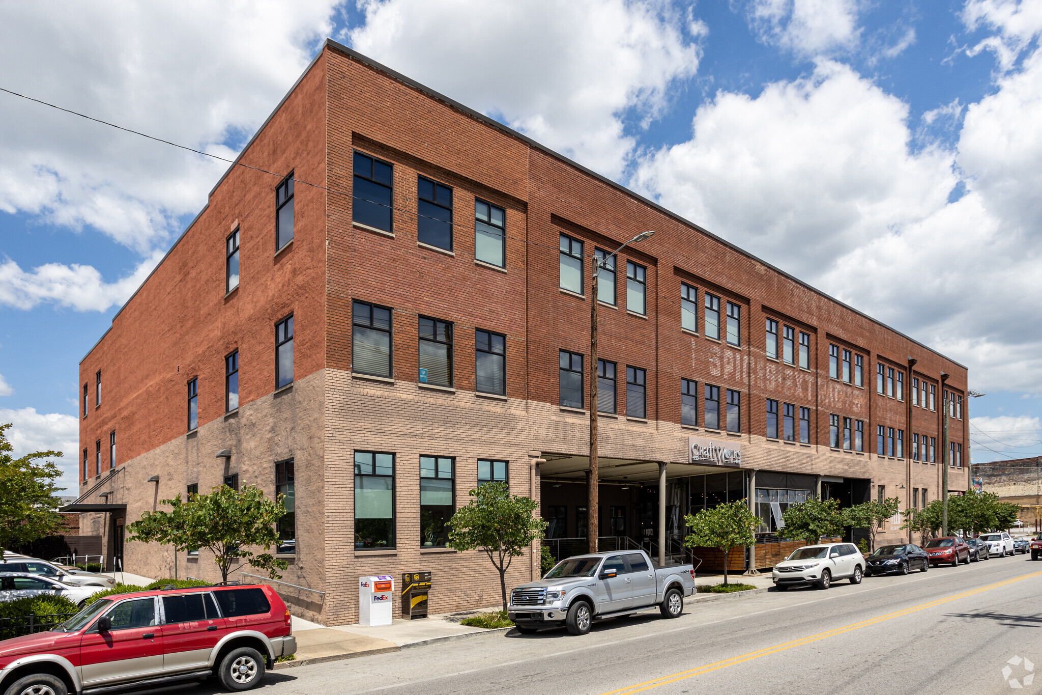 201 W Main St, Chattanooga, TN for Sale