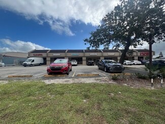 Brandon, FL Retail - 111-123 N Kings Ave Brandon, FL Retail - 111-123 N Kings Ave