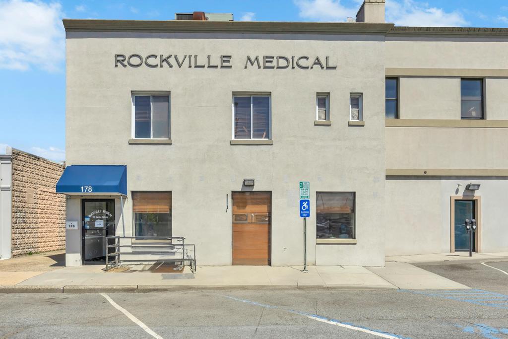 178 Sunrise Hwy, Rockville Centre, NY for Rent