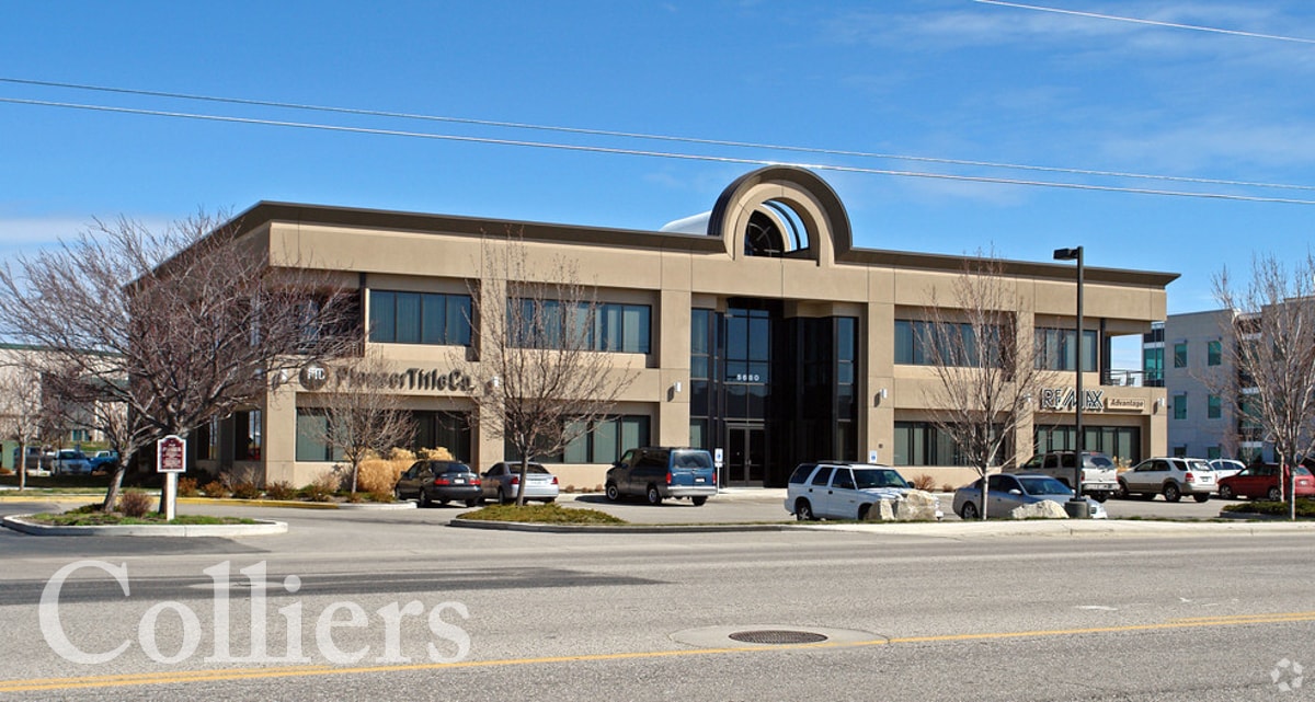 5680 E Franklin Rd, Nampa, ID for Rent