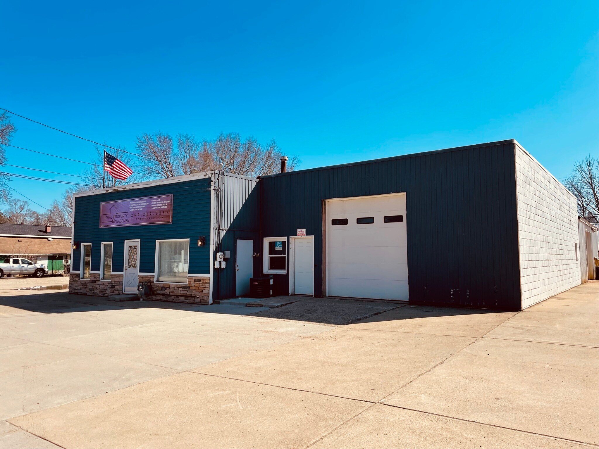 954 E Bridge St, Plainwell, MI for Rent