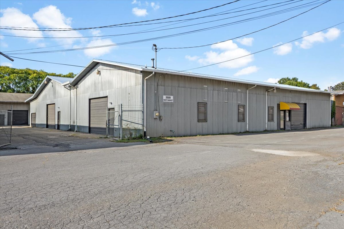 3509 W Market St, Johnson City, TN for Rent