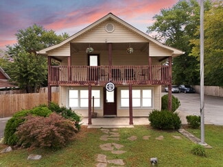 Clay City, KY Mixed Retail - 4418 Main St