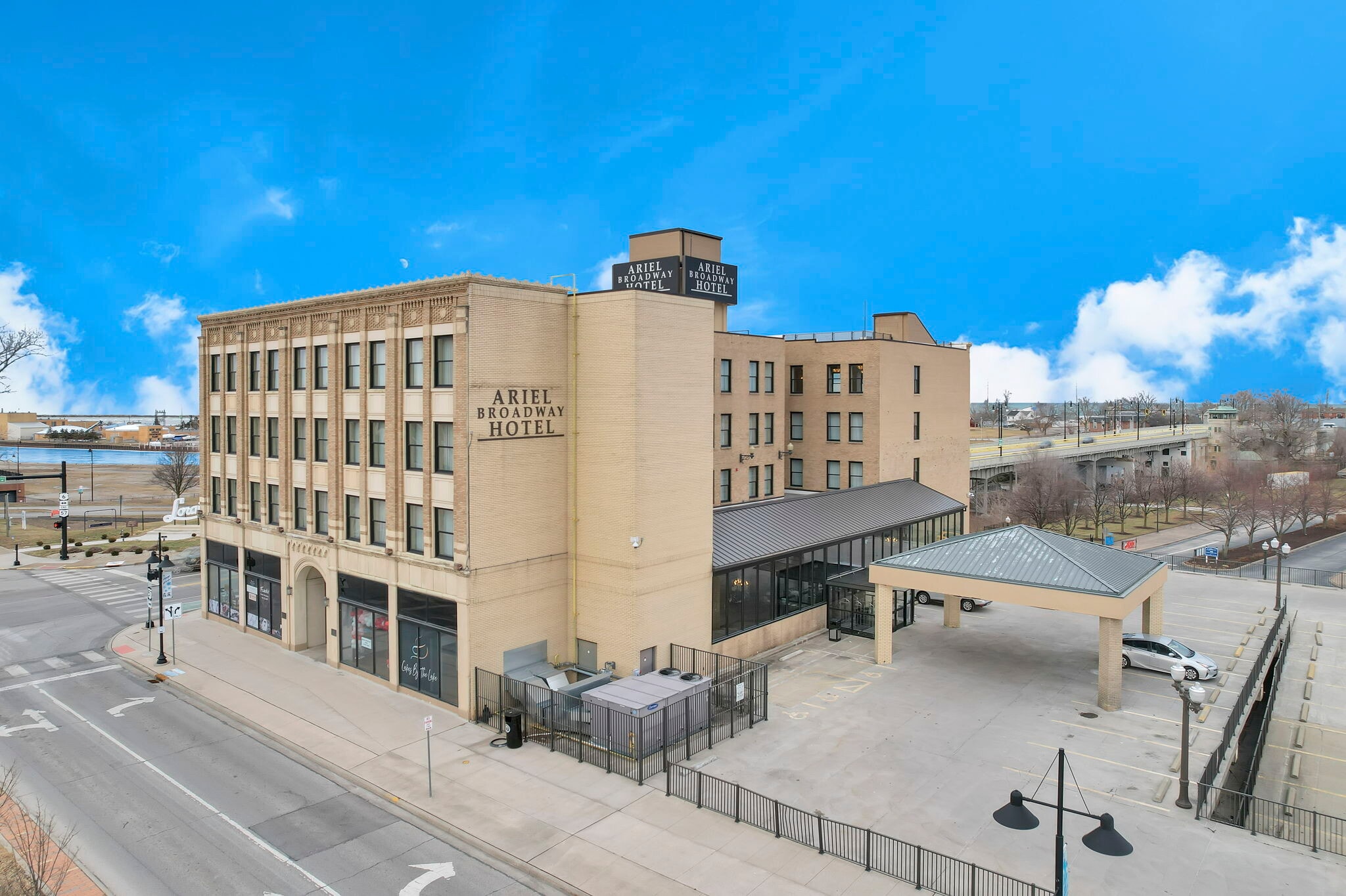 301 Broadway, Lorain, OH for Sale