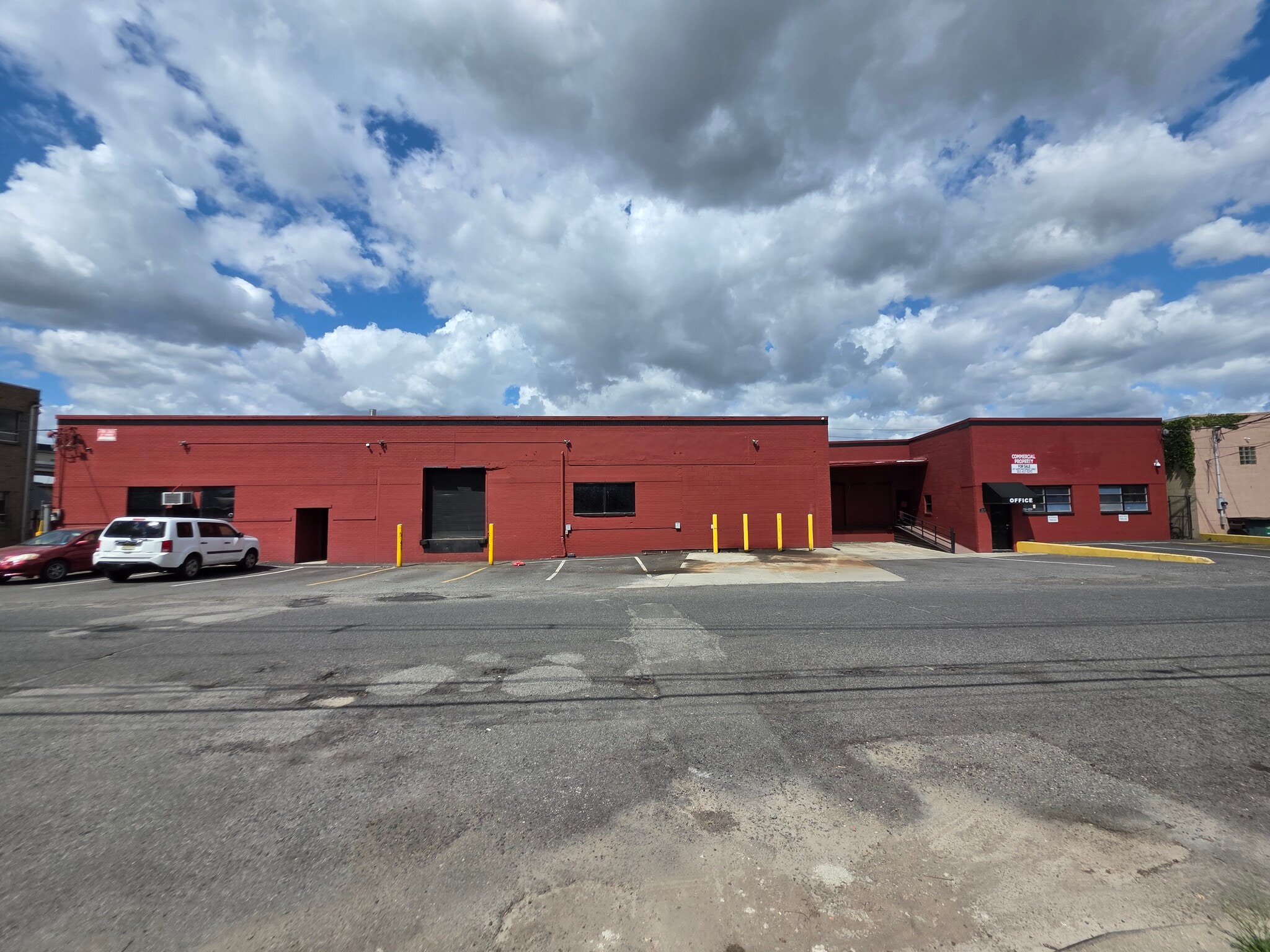 239 Commercial Ave, Palisades Park, NJ for Rent