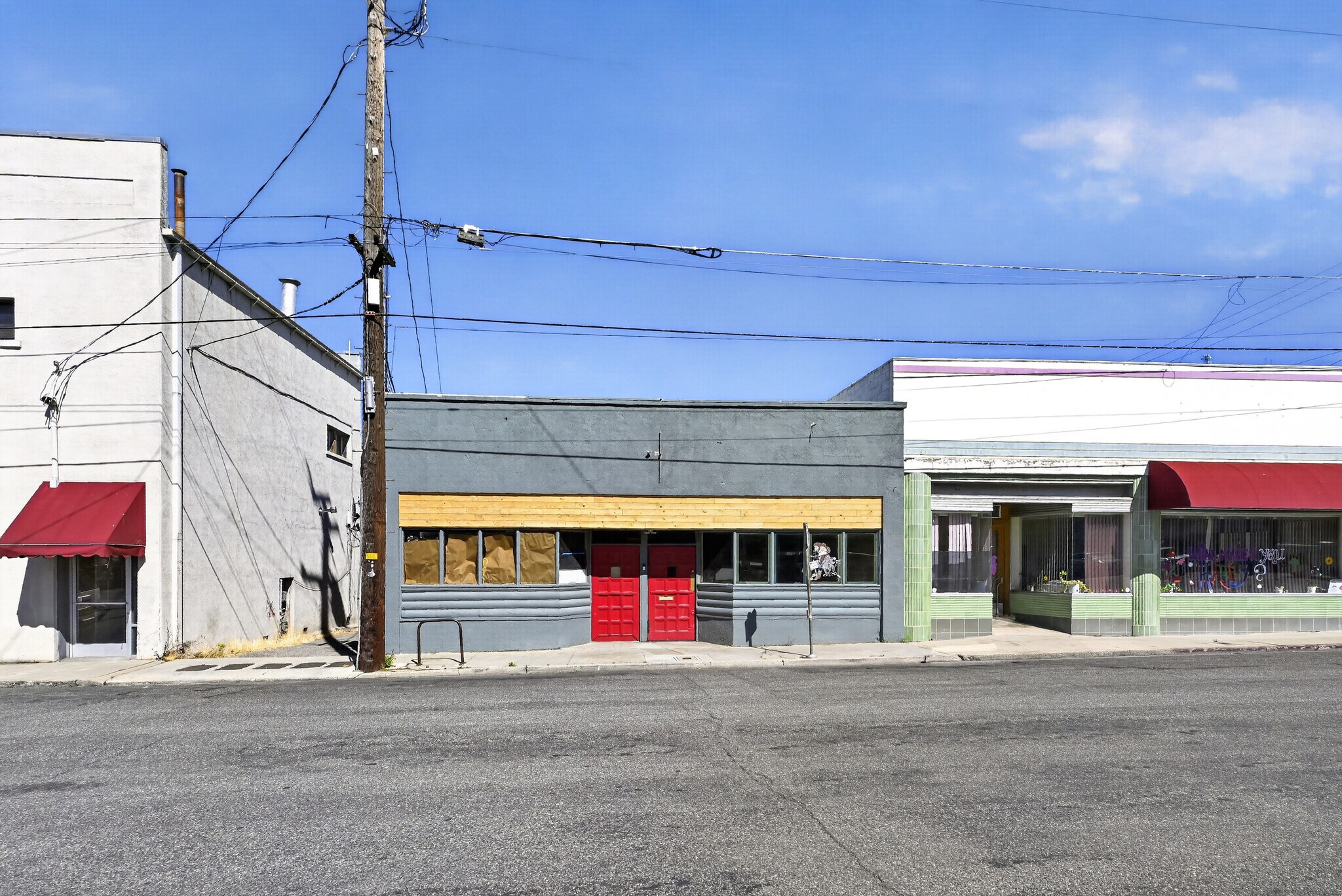 118 S Broadway St, Yreka, CA for Sale