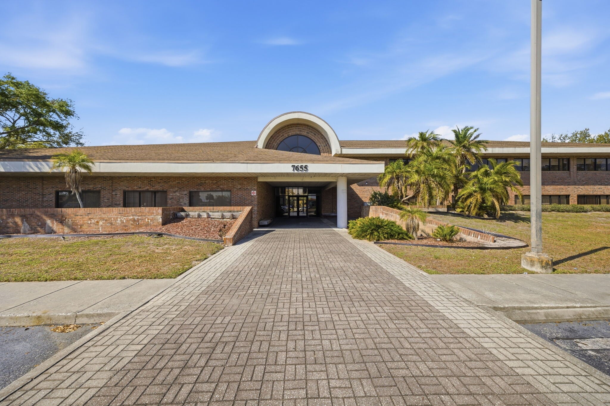 7655 38th Ave N, Saint Petersburg, FL for Sale